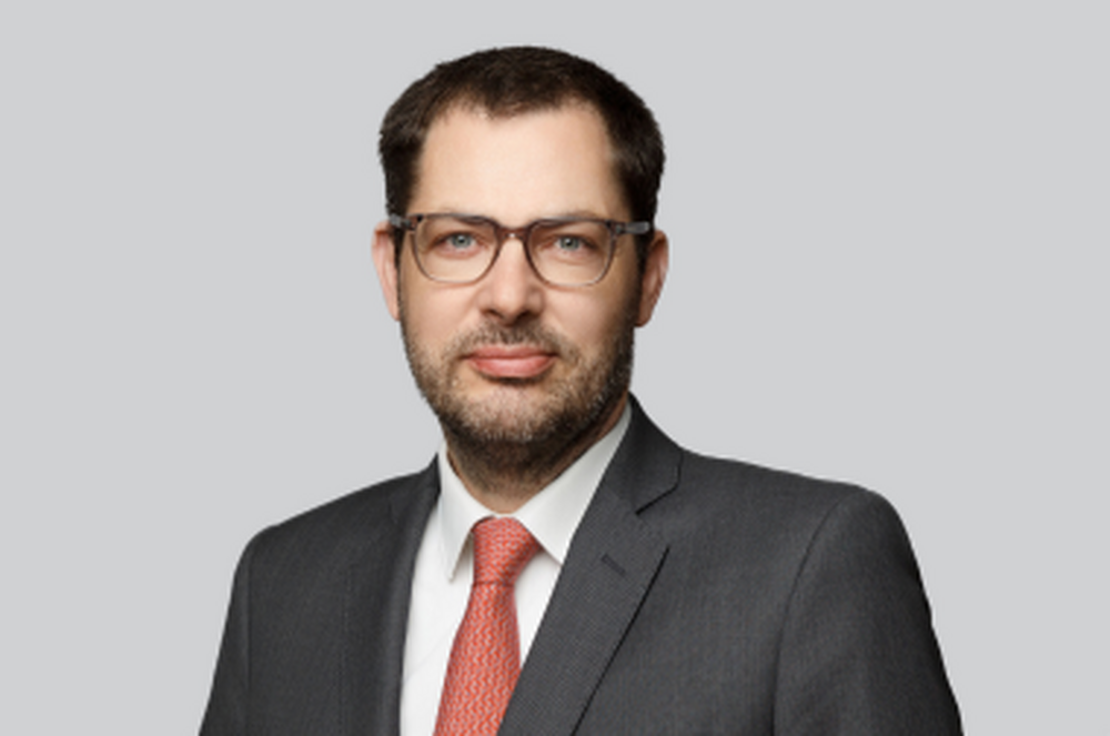 АРМЕНПРЕС: Църквата губи обединителния си облик заради участието си в политиката, заяви френски юрист от арменски произход