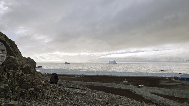 Научноизследователският кораб "Св. св. Кирил и Методий" днес се готви за отплаване 