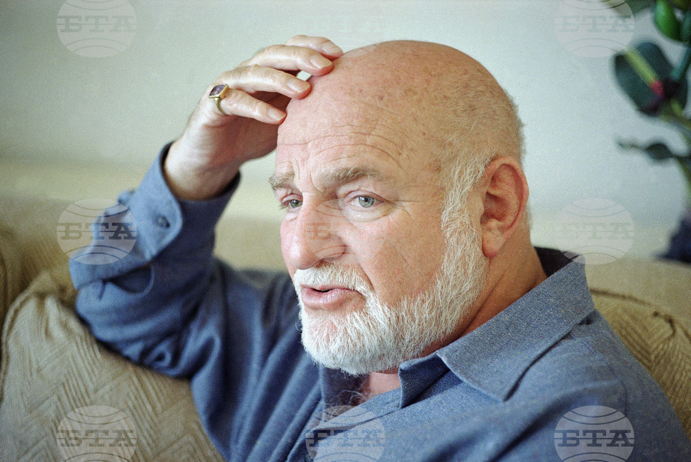 В Холивуд всичко е временно – богатството и репутацията изчезват бързо, казва режисьорът Джон Шлезинджър, от чието рождение се навършват 100 г.