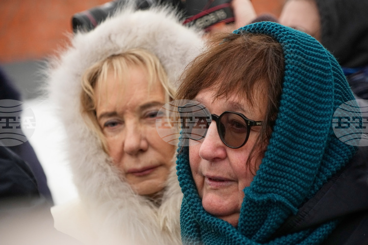 Много хора отбелязаха днес в Москва който почина в