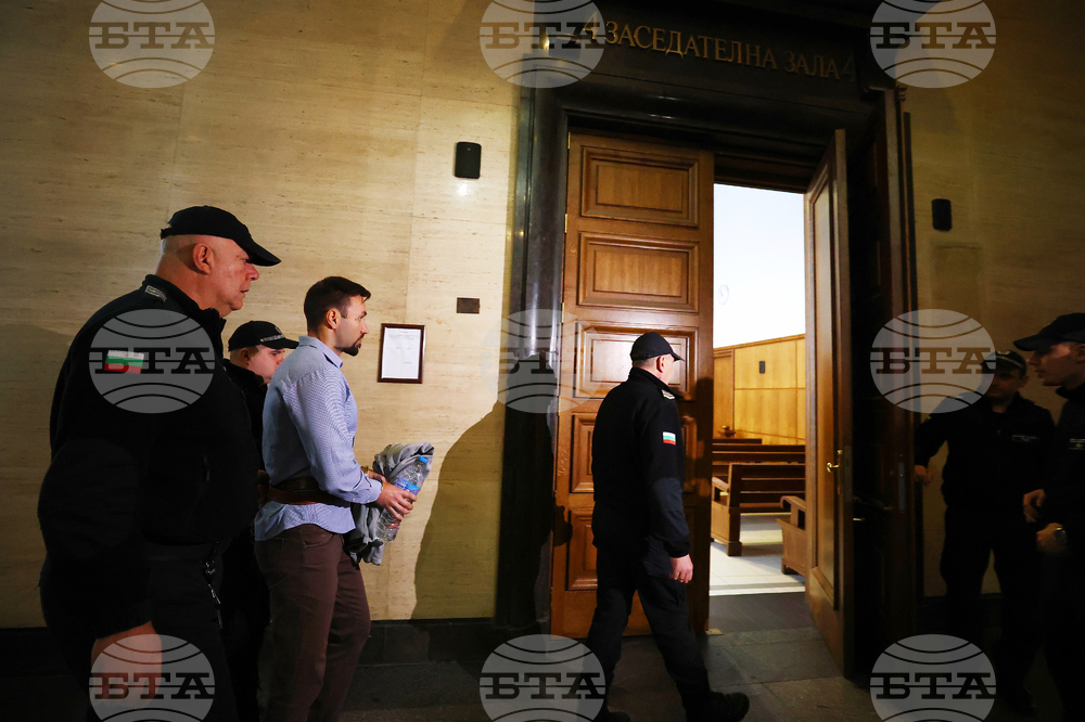 Съдът оправда напълно Пламен Владимиров и измени присъдата на сина му Орлин Владимиров на 20 г. затвор за убийството на Евгения през 2021 г.