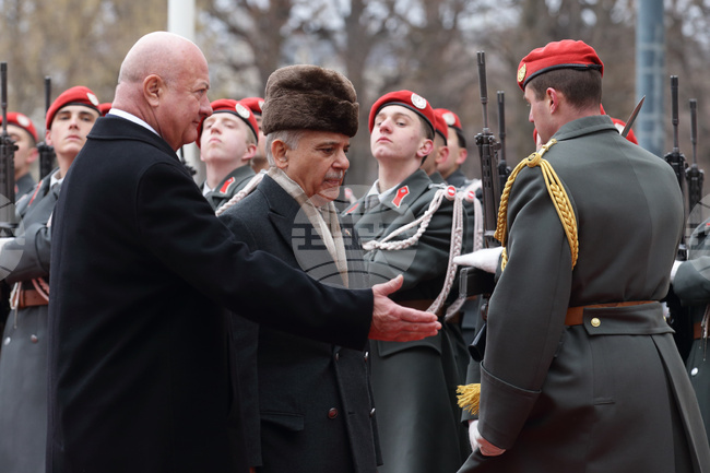 Австрийският канцлер се срещна с пакистанския премиер 