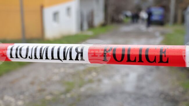 Полиция е отцепила улица в бургаското село Българи