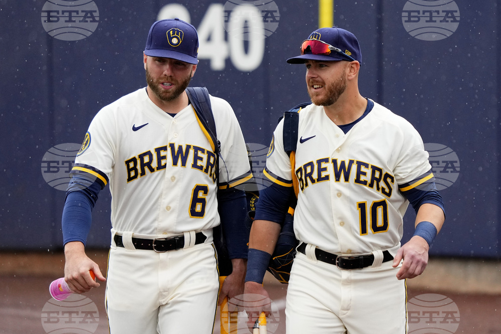 White Sox Brewers Baseball