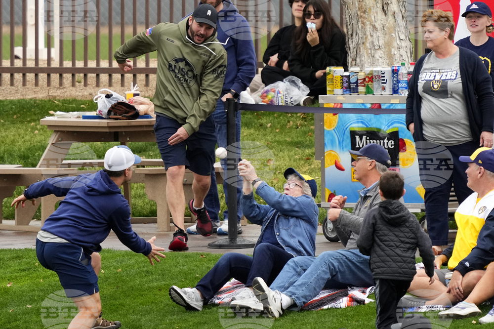 White Sox Brewers Baseball