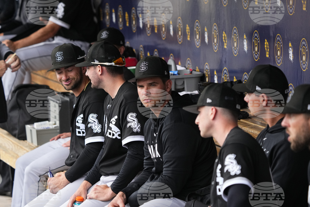 White Sox Brewers Baseball