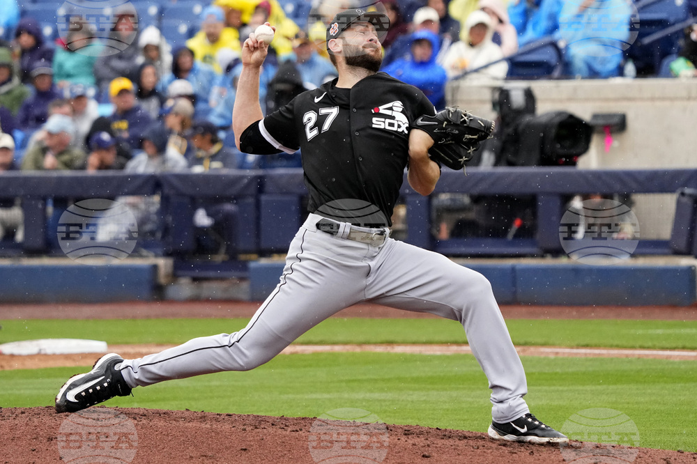 White Sox Brewers Baseball