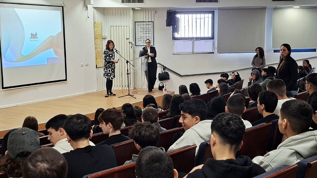 Посланикът на България в Израел гостува на три израелски средни училища по повод Международния ден за възпоменание на Холокоста