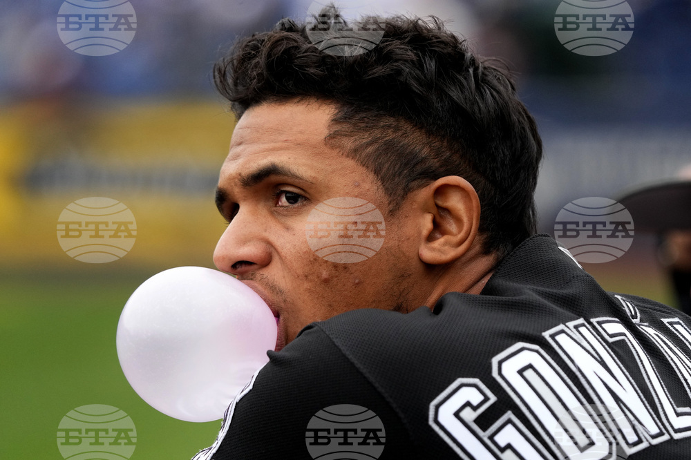 White Sox Brewers Baseball