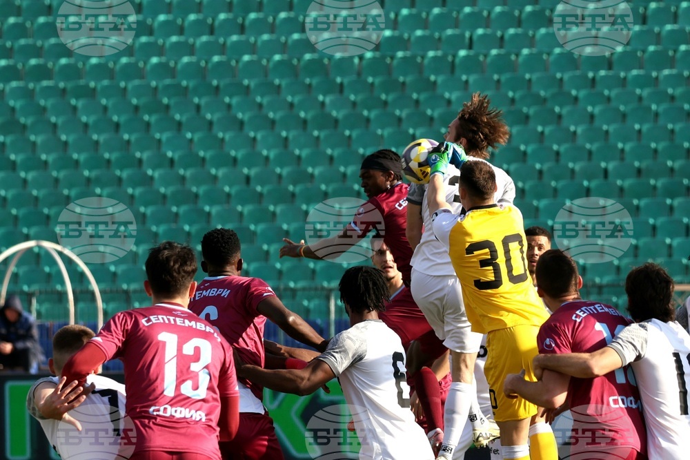 Футбол - Септември София - Монтана