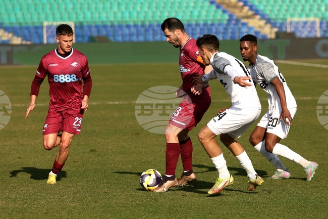 Септември (Сф) постигна минимална победа над Монтана, млад защитник вкара единствения гол