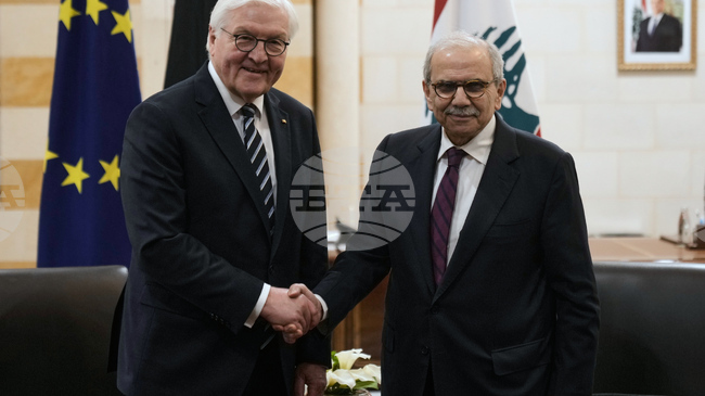 Германският президент посети пристанището в Бейрут, на което при експлозия през 2020 г. загинаха над 220 души