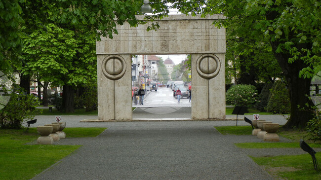 Аджерпрес: Паркът на Търгу Жиу, в който са изложени скулптури на Константин Бранкуш, ще бъде обновен