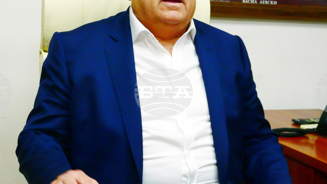 Община Лом има амбициозна инвестиционна програма за 2026 и 2027 година, заяви в обръщение към гражданите кметът Цветан Петров