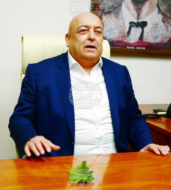 Община Лом има амбициозна инвестиционна програма за 2026 и 2027 година, заяви в обръщение към гражданите кметът Цветан Петров