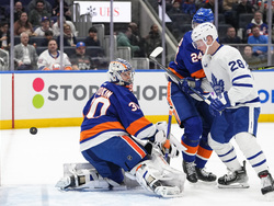 Maple Leafs Islanders Hockey