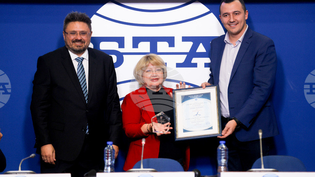 Посланикът на Румъния Н. Пр. Бръндуша Йоaна Предеску: "Давид Попович е фантастичен спортист и модел за подражание на всички поколения"