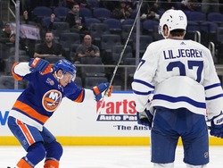 Maple Leafs Islanders Hockey