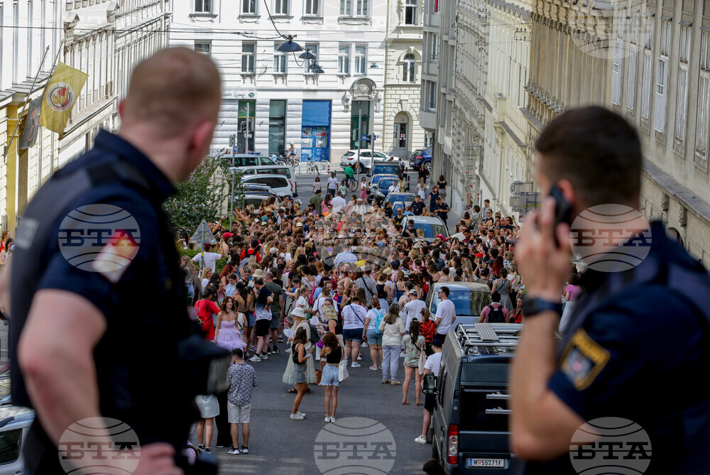 Austria Taylor Swift Plot