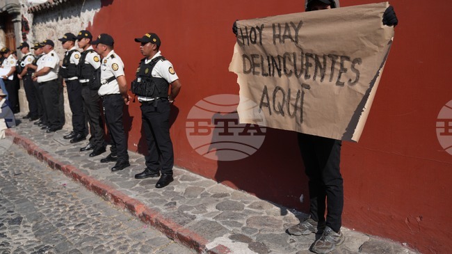 Експерти на ООН поискаха от Гватемала да започне разследване срещу бивша главна прокурорка за незаконни осиновявания