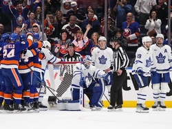 Maple Leafs Islanders Hockey