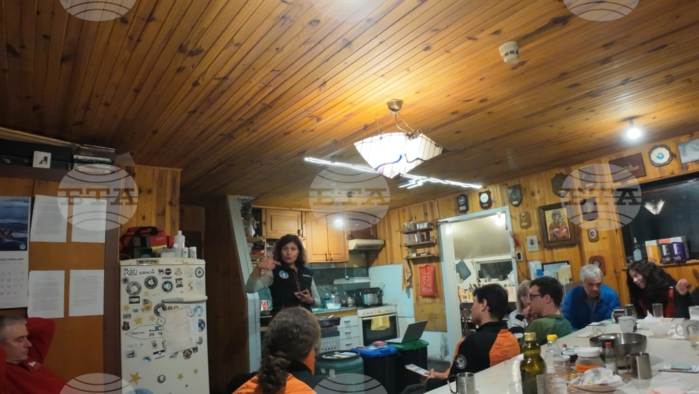 Antarctica - Marina Stefanova - 34th Bulgarian Antarctic Expedition