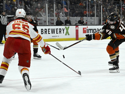 Flames Ducks Hockey