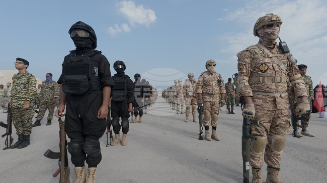 Иранската Революционна гвардия имаше военни учения по южното крайбрежие на страната, съобщи държавната телевизия 