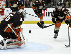 Flames Ducks Hockey