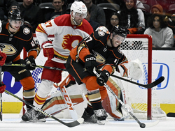 Flames Ducks Hockey