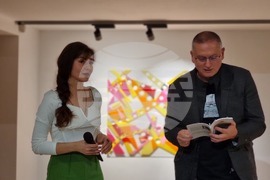 Теодора Тотева - стихосбирка - „На сантиметър от чудото”