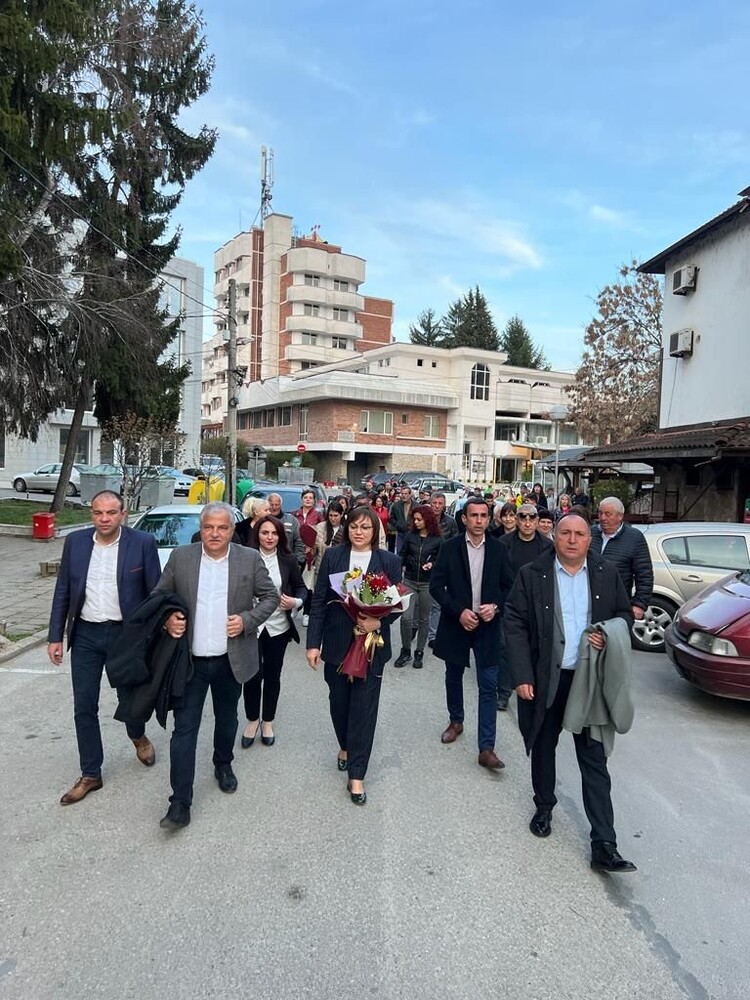 Нинова в Гоце Делчев: Трябва да има таван на цени. Нови 3 държави го направиха