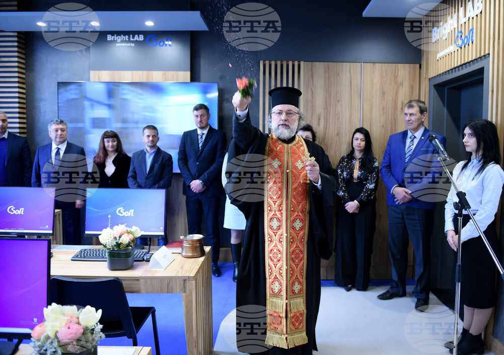 Бизнесът дари нова компютърна лаборатория на Техническия университет във Варна