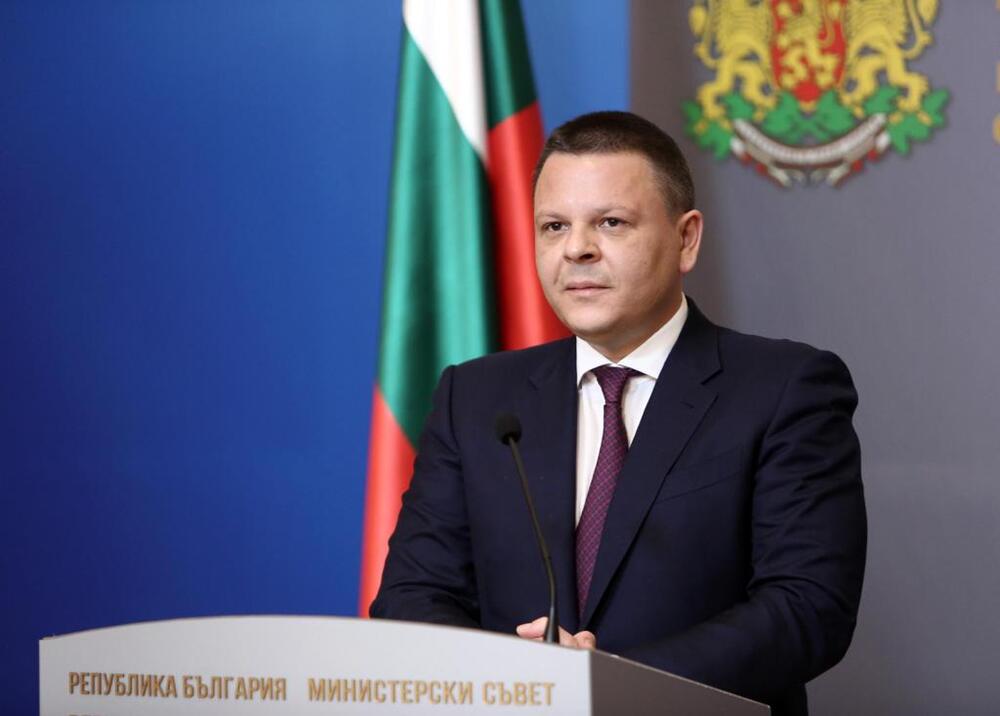 МТС: Стартира процедурата за осигуряване на медицински хеликоптери с екипаж