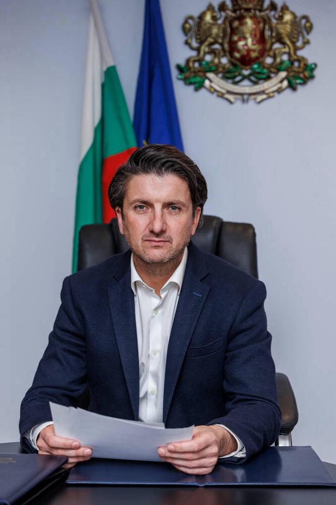 МТ: Ръст на туристи, нощувки и приходи през 2025 година