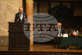 Проф. Джулио Тремонти - книга - представяне