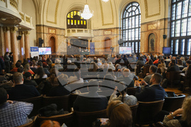 Проф. Джулио Тремонти - книга - представяне