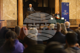 Проф. Джулио Тремонти - книга - представяне