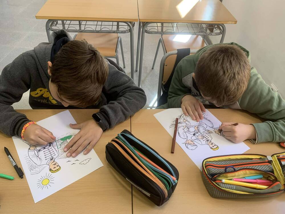 Творчески проекти, свързани с живота на Васил Левски, изработиха ученици от Българското неделно училище „Св. Иван Рилски“ в Хатива, Испания