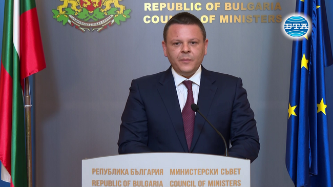 Обявих процедура за наем на два медицински хеликоптера, обяви вицепремиерът Христо Алексиев