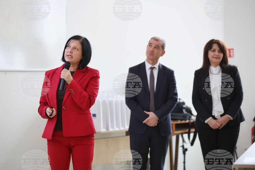 Бургас - Бургаски държавен университет - местна власт - среща - Надежда Калоянова