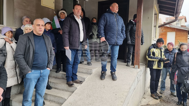 Кметове от страната се събраха в село Бистрица в подкрепа на кмета Самуил Попов