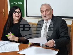 Варна - Областна администрация - Варненски свободен университет „Черноризец Храбър“ - меморандум - подписване