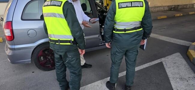 Заловен в Русе телефонен измамник получи условна присъда 