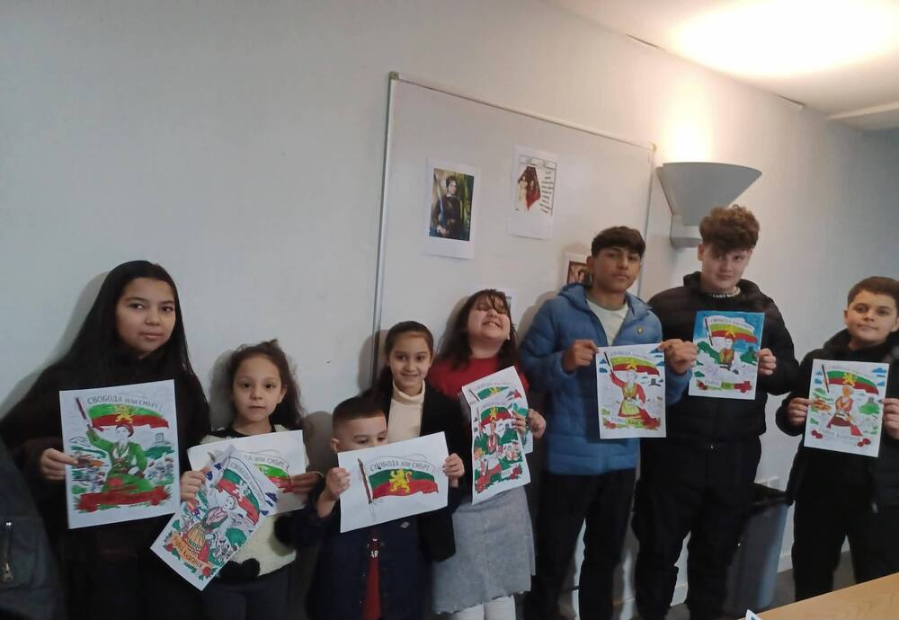 Урок, посветен на живота на Райна Княгиня, имаха учениците от Българското училище „Любен Каравелов“ в Блекбърн, Великобритания