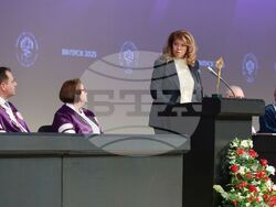 Медицински университет - лекари - дипломиране