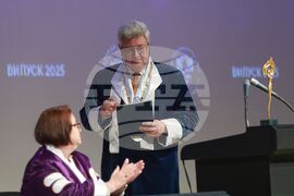 Медицински университет - лекари - дипломиране