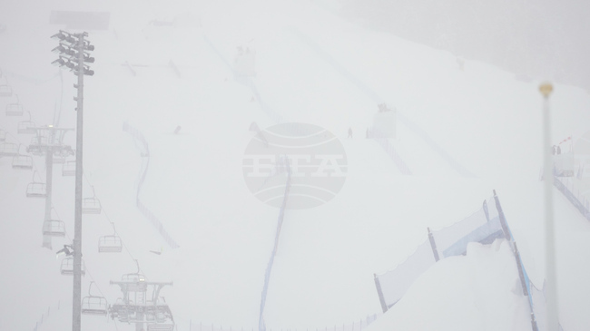 Олимпийският финал по сноуборд слоупстайл за жени бе изместен за сряда