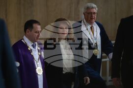 Медицински университет - лекари - дипломиране