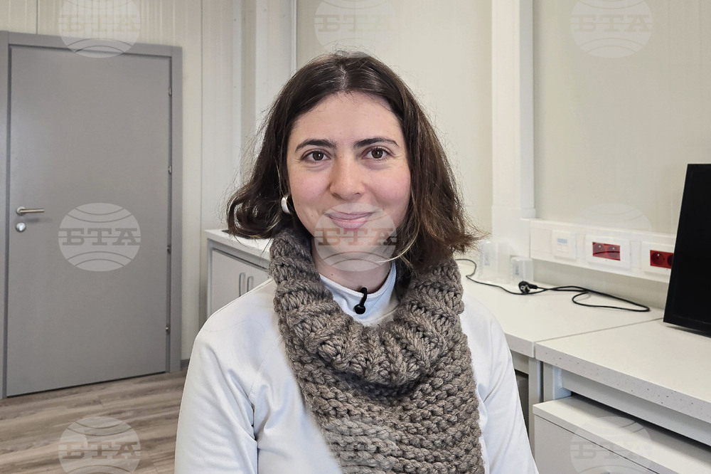 Antarctica - Colombian Artist Daniela Medina Poch